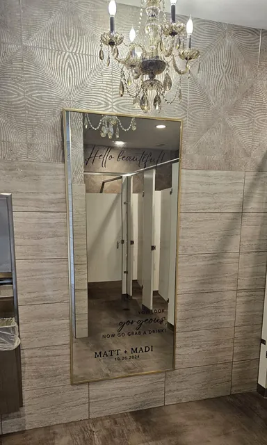 Mirror cling sign