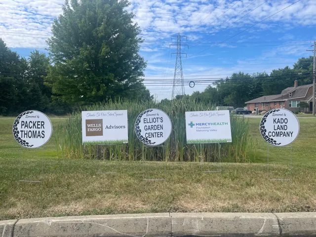 Golf outing sponsor yard signs